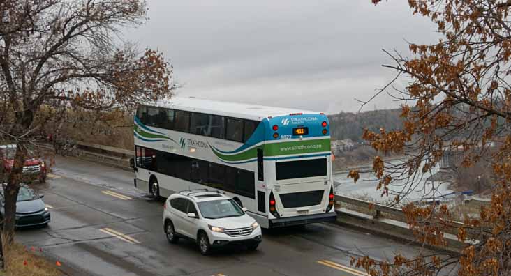 Strathcona Alexander Dennis Enviro500MMC 8022